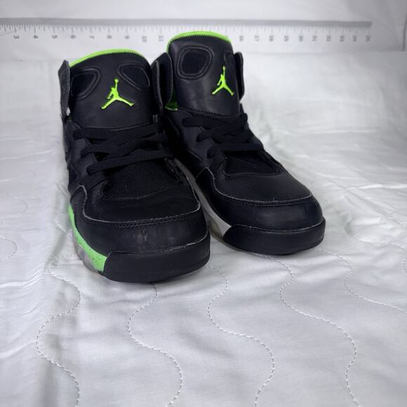Nike Air Jordan 6 Retro GS Electric Green Black DM1685-003 Boys Size 6.5Y. 2021